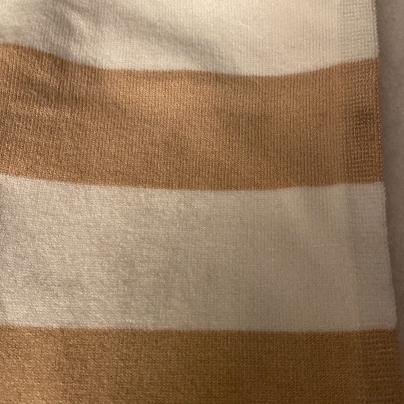 NWT! BEBE Beanie/Scarf Set - Picture 5 of 6